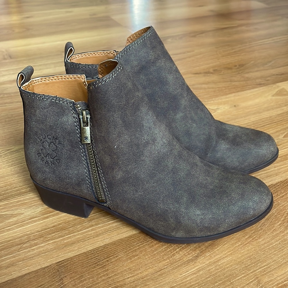 Like New! Lucky Brand Youth Size 4 Boots
